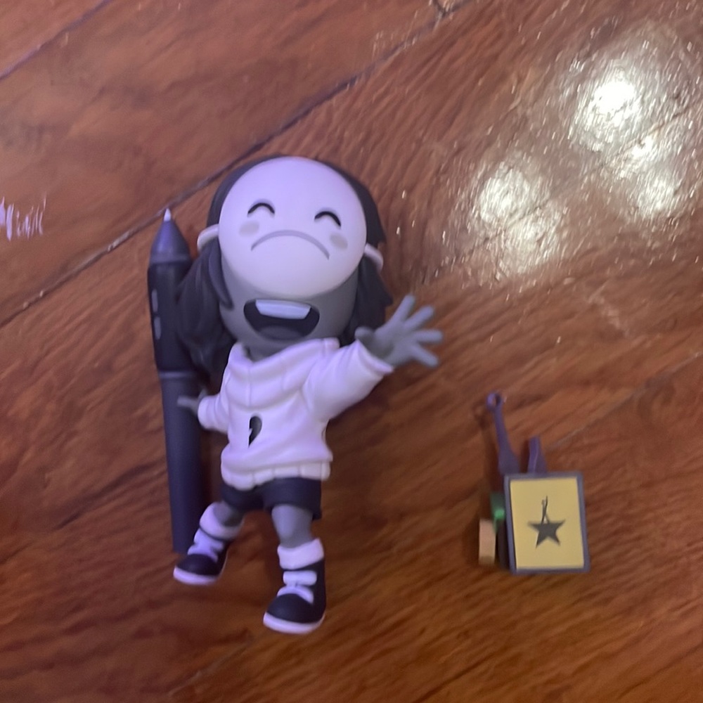 Sad-Ist Vinyl Figure